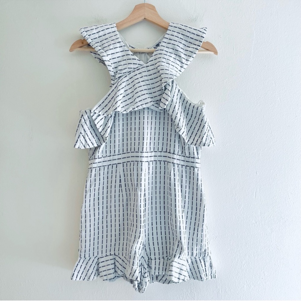 Amur Marlee Romper White With Black Stripe Ruffle Sleeveless One Piece Size 10